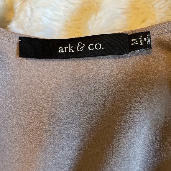 Ark & Co taupe blouse - Picture 5 of 7